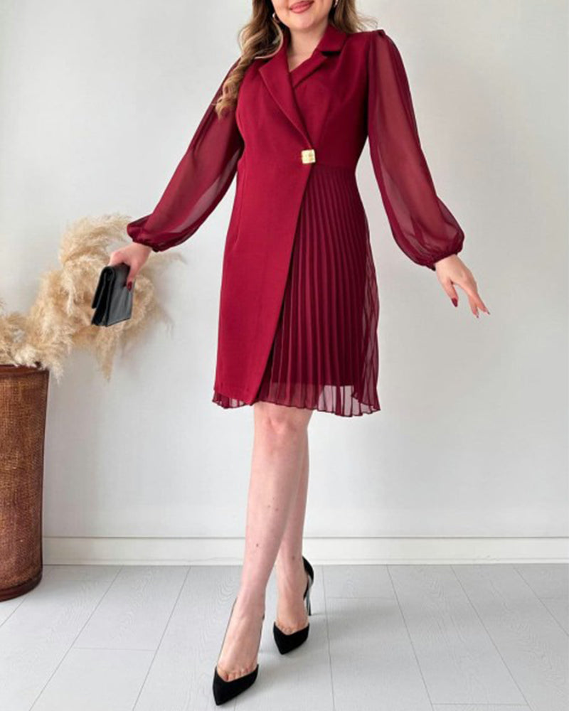 Elegant women's dresses with pleats and lapels