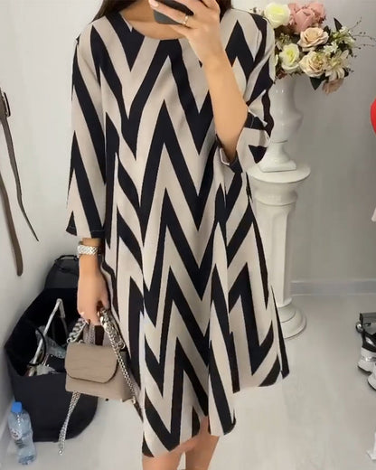 Fashionable Women's Dress With Print