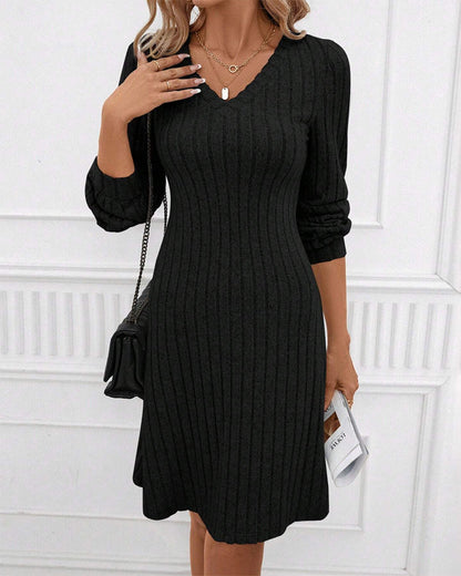 Stylish Women's Solid V-Neck Dress