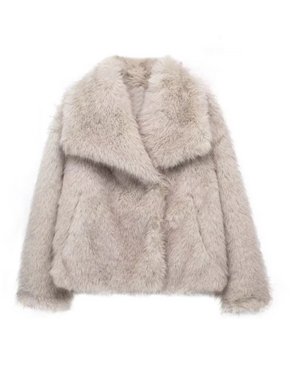 Elegant women's winter coat with faux fur