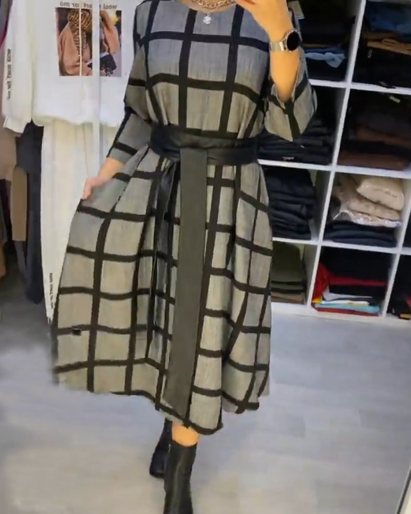 Elegant Plaid Round Neck Dress for Women