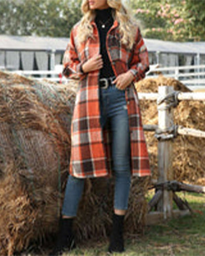 Stylish winter coat with buttons