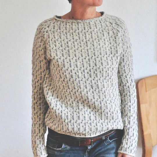 Elegant Women's Grey Round Neck Sweaters