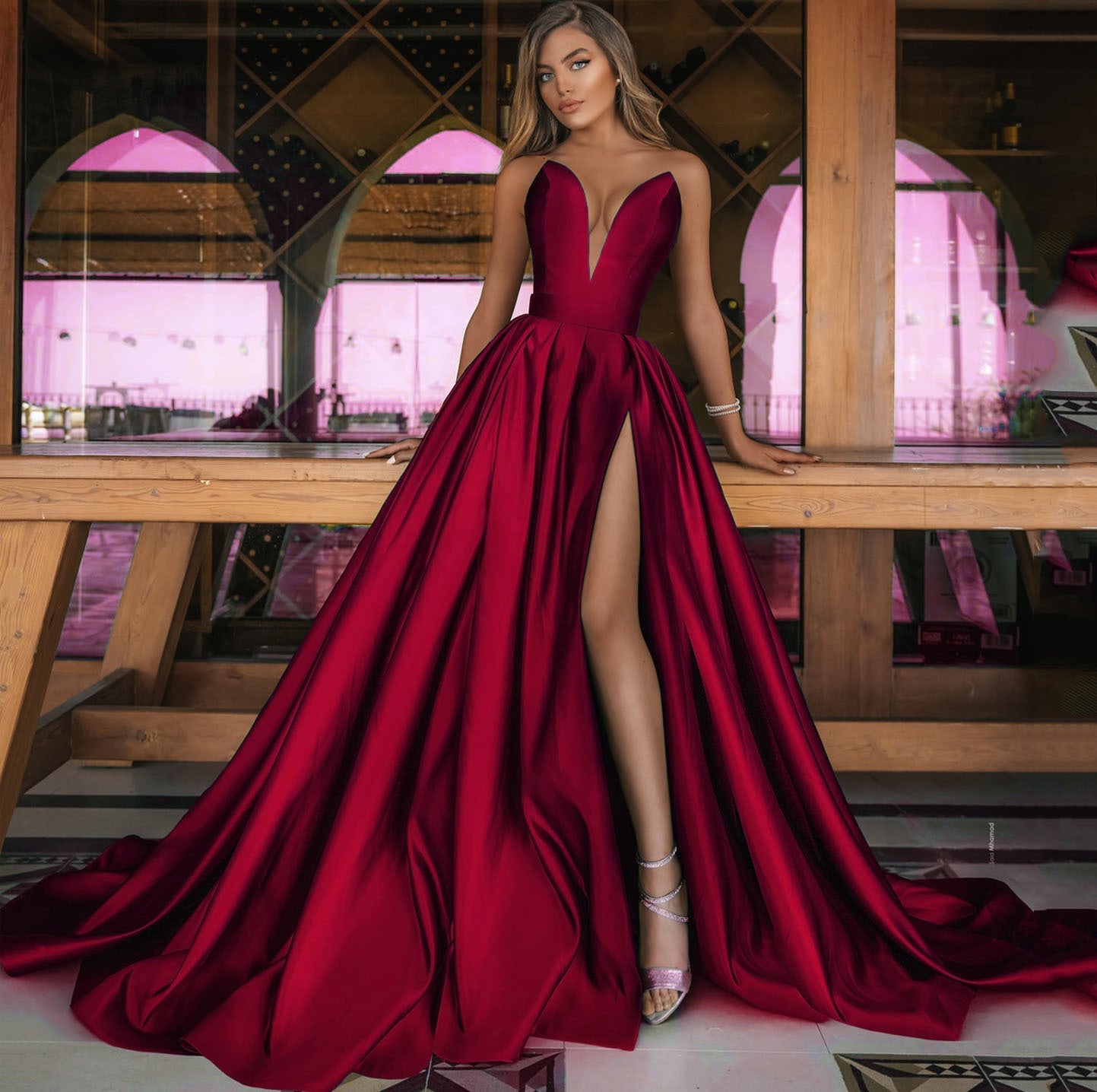Women's Evening Dress Elegant V-Neck Train