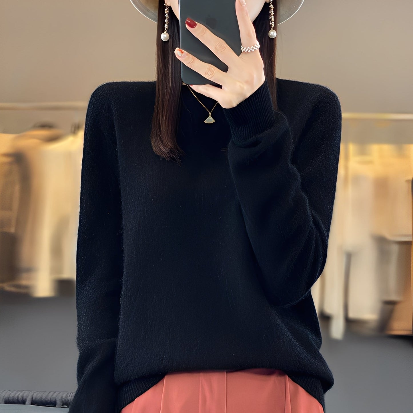 Stylish Women's Cashmere Sweater Elegance