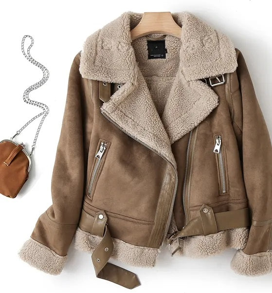 Stylish Women's Winter Jacket - Warm & Elegant