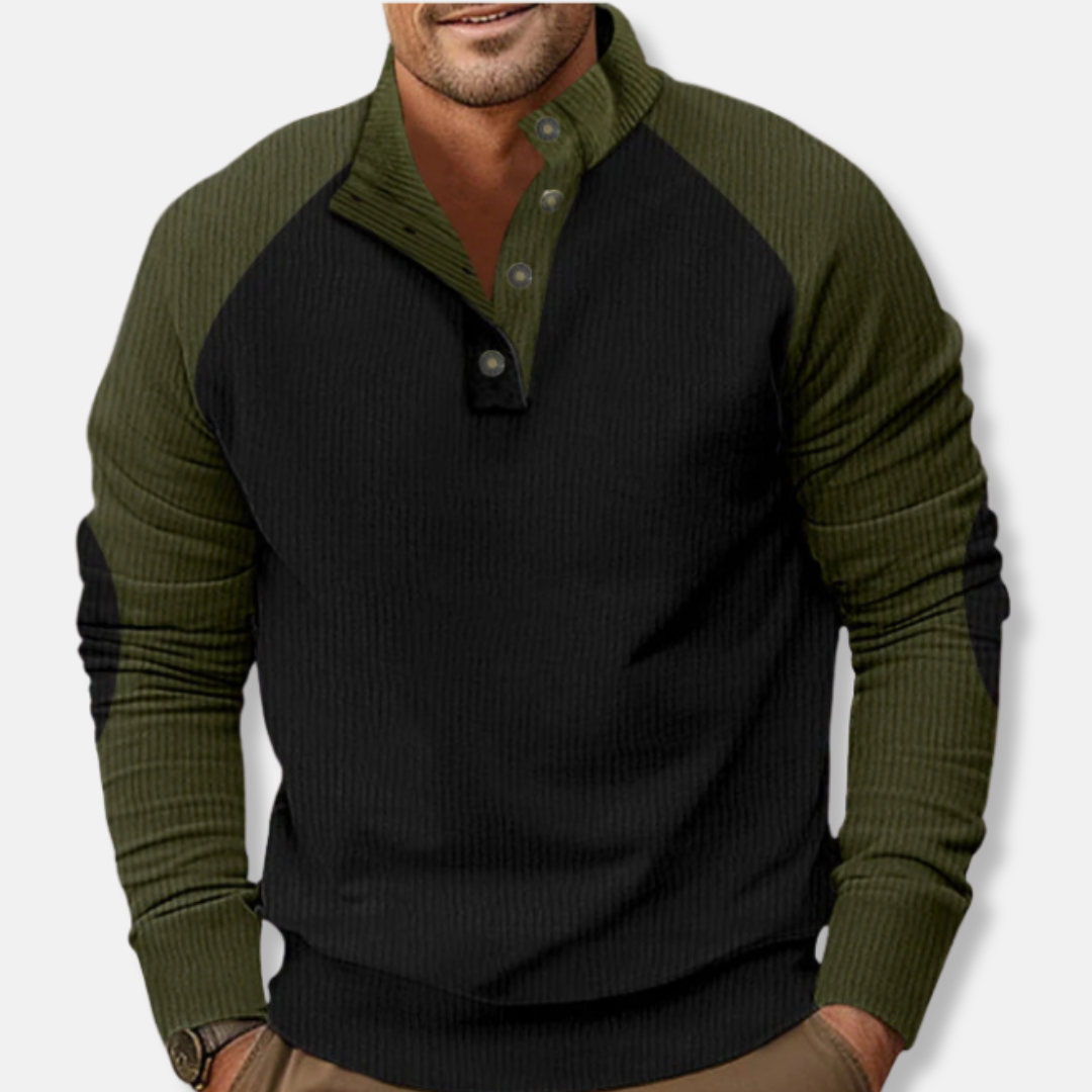 Comfortable sweater with ribbed sleeves and stand-up collar
