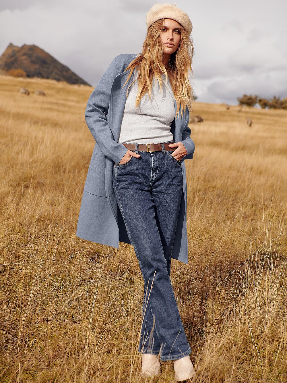 Fashionable Women's Jacket Lapel Style