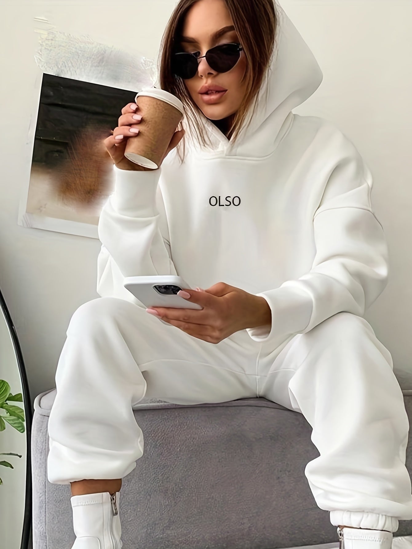 Damen Sportanzug Set: Kapuzenpullover und Jogginghose - IdealeKleiden