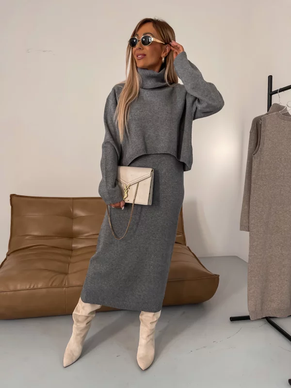 Comfortable Women's Knitted Turtleneck Sweater Set