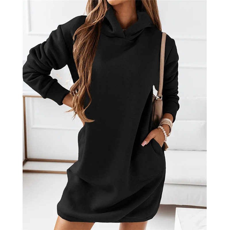 Practical dress with hood and pockets