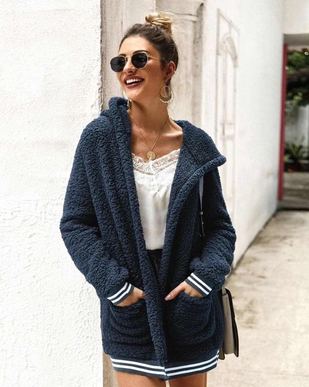 Soft Oversized Fleece Jacket with Hood and Large Pockets