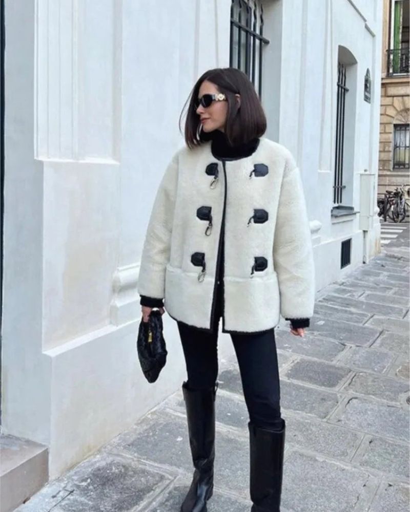 Elegant Women's Wool Coat Classic Style