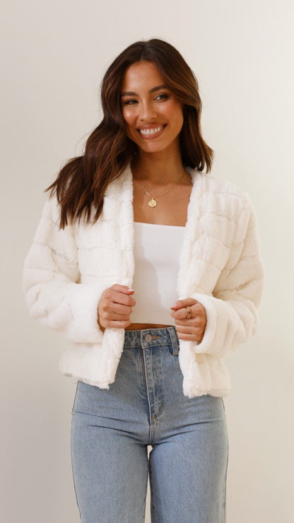 Short Leather Jacket Structured Quilted Cut