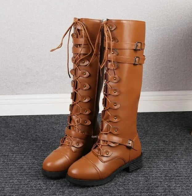 Stylish Lace-Up Boots with Buckle Vintage Look