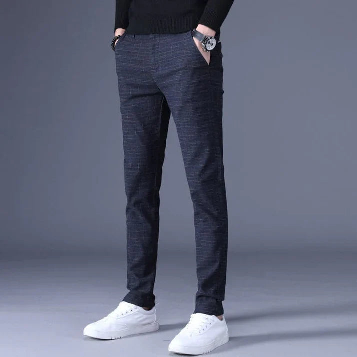 Chic fabric trousers Modern cut