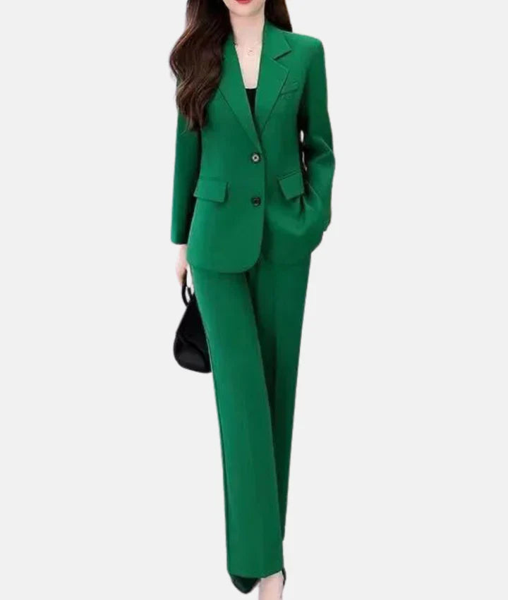 Chic business pants with slim-fit blazer