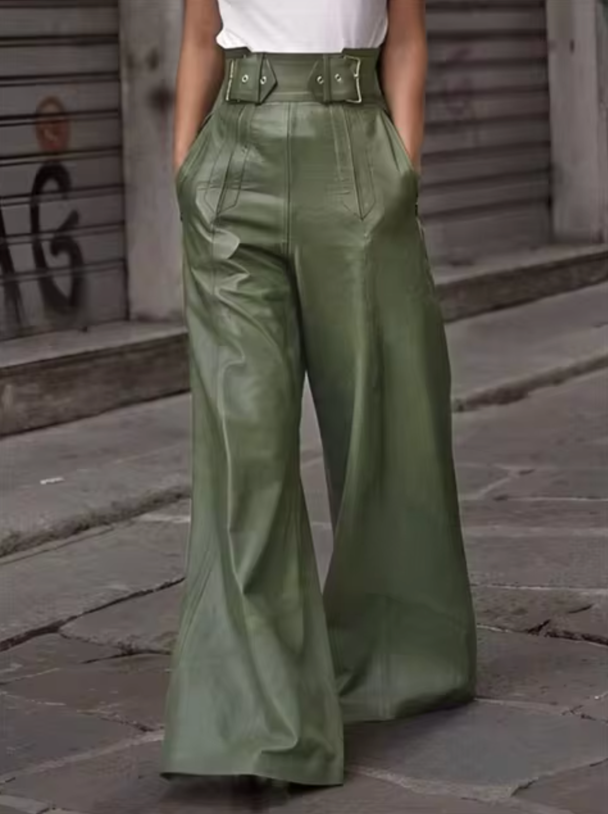 Elegant Women's Leather Shorts High-Quality Pleated