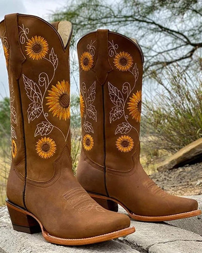 Summer boots floral pattern