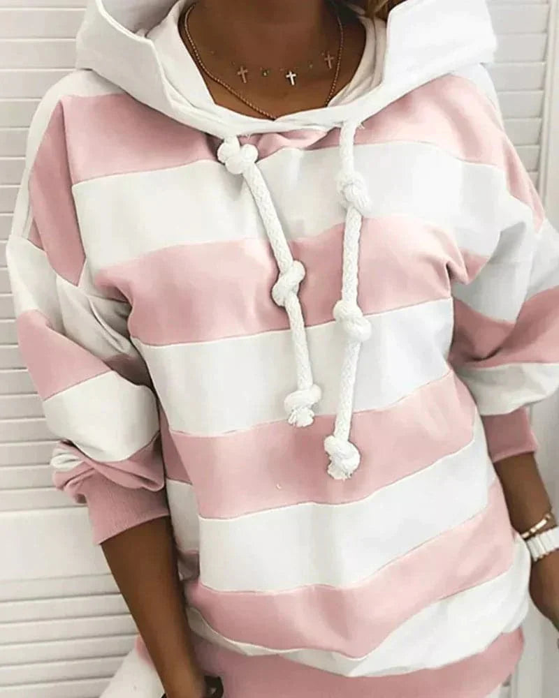 Comfortable Hoodie with Knit Details and Relaxed Fit