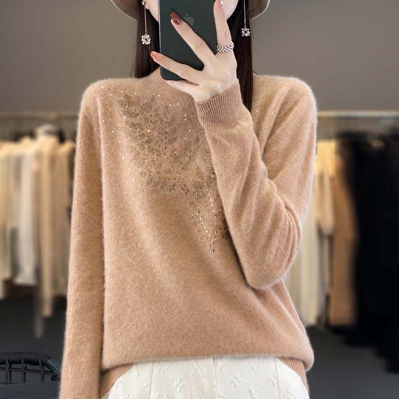 Women's Jumper with Delicate Floral Pattern