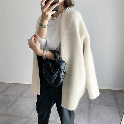Große Strickjacke Oversized Modern - IdealeKleiden