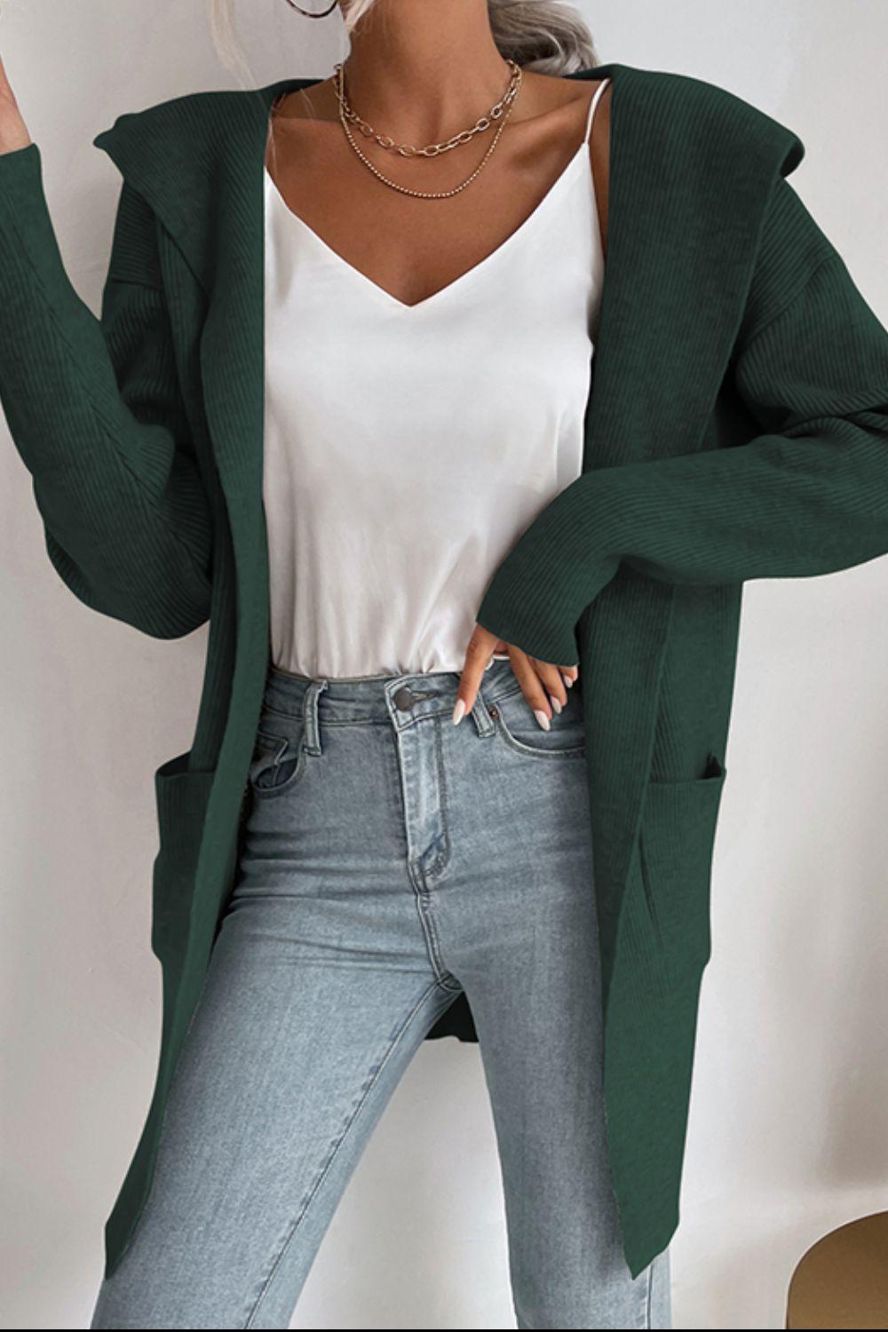 Hooded cardigan Generous with pockets and zipper