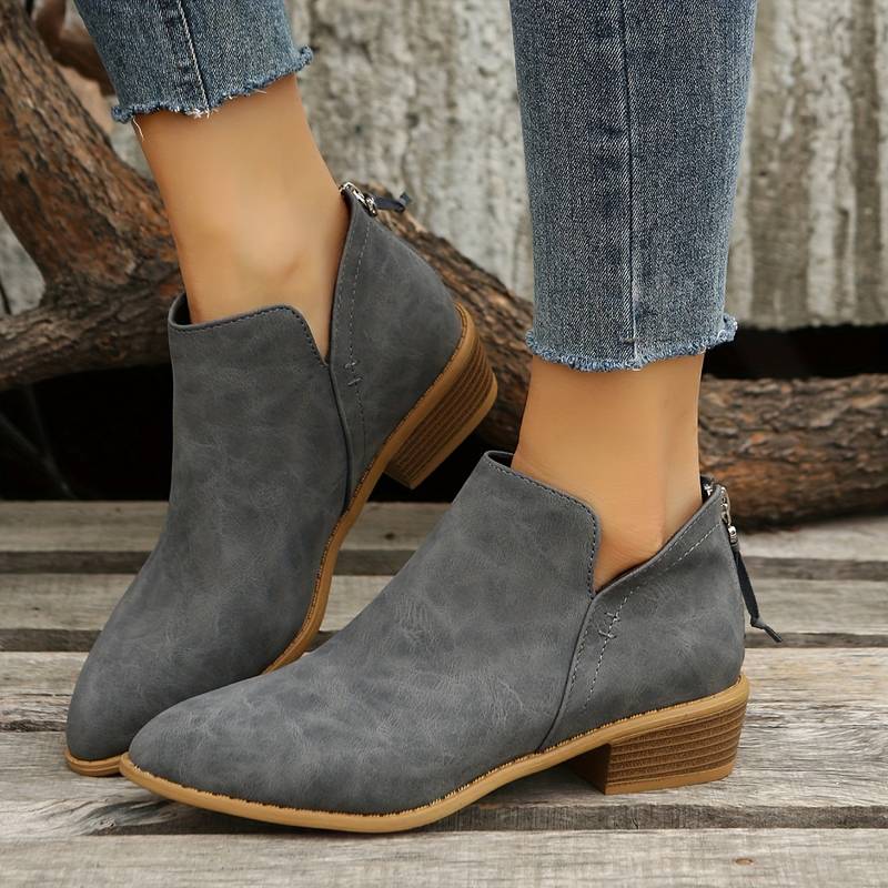 Elegant Women's Boots