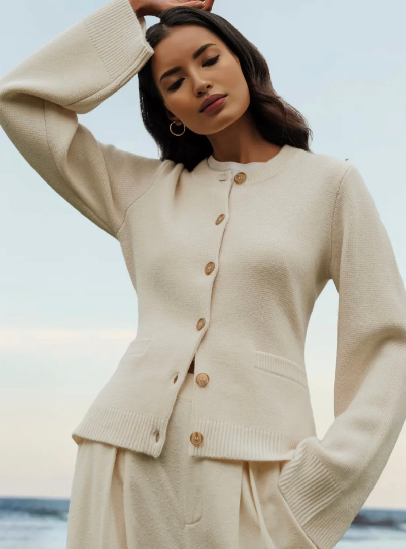 Soft women's jacket with buttons