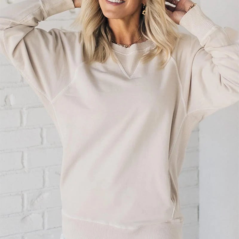 Fashionable Sweater With Pockets