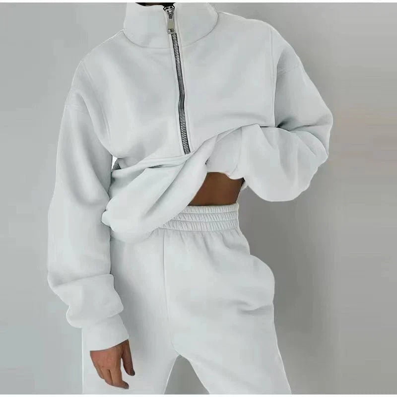 Women's tracksuit with zipper, sweatshirt, and pants