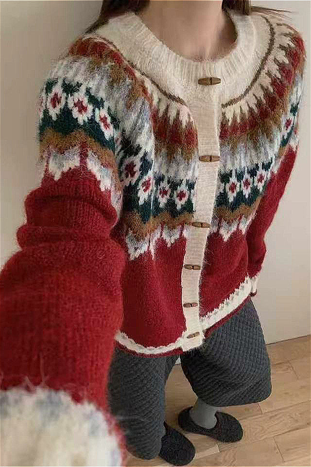 Christmas Fair Isle Round Neck Cardigan Horn Buttons