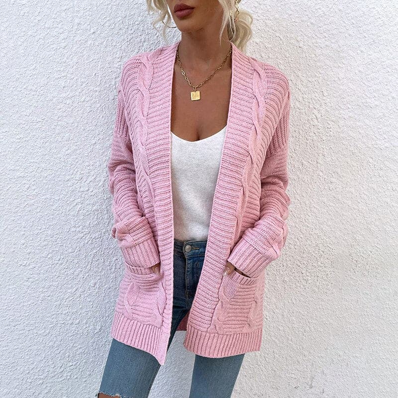 Cozy women's cardigan with pockets