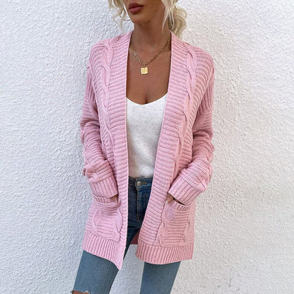 Cozy women's cardigan with pockets