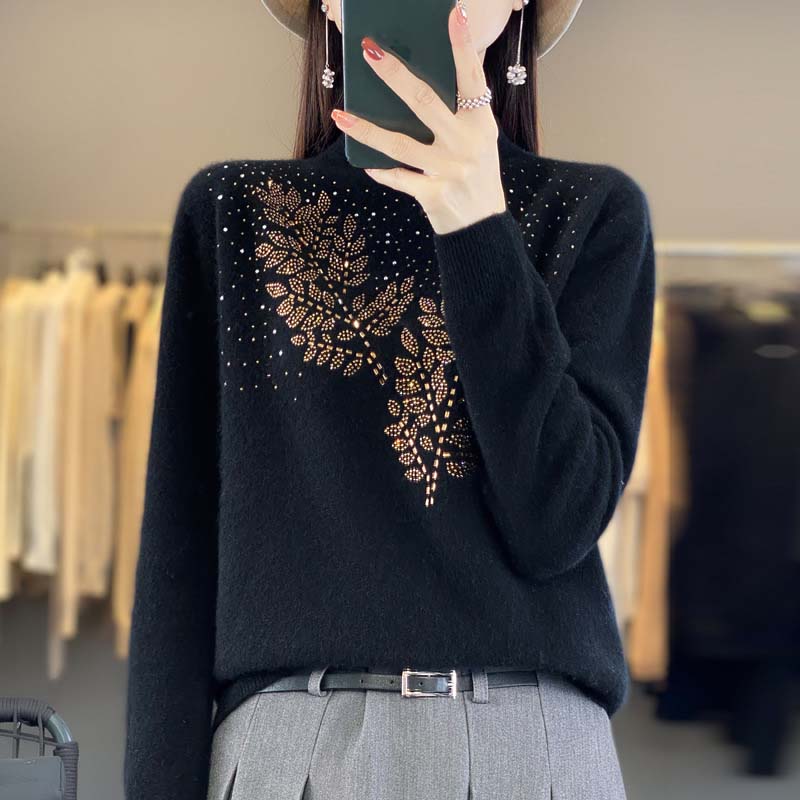 Women's Jumper with Delicate Floral Pattern
