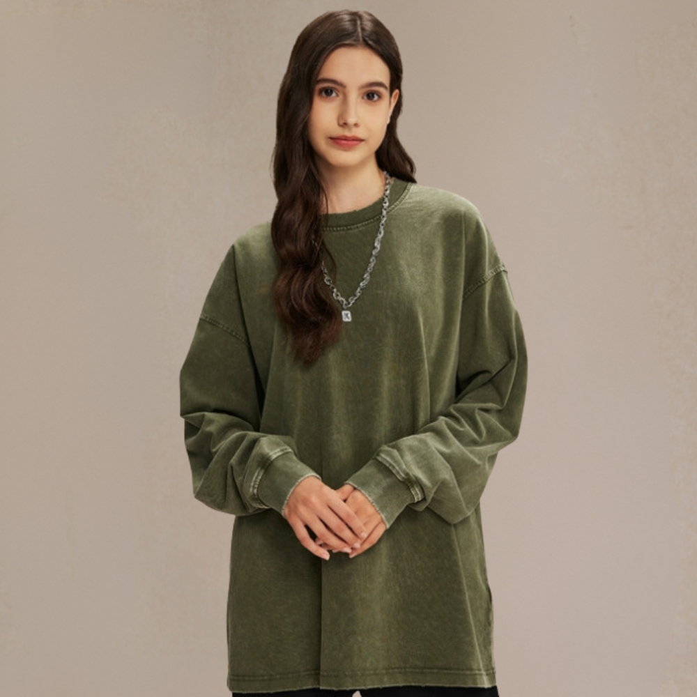 Classic crew neck shirt Elegant design
