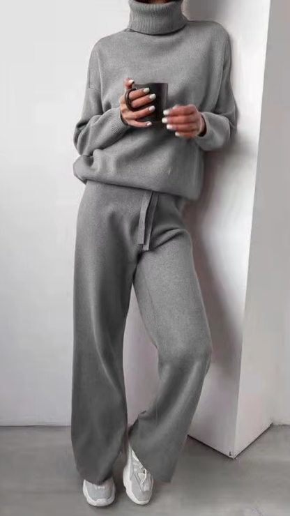 Comfortable Leisure Suit Chic and Comfortable