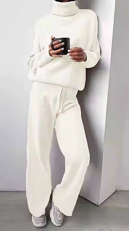 Comfortable Leisure Suit Chic and Comfortable