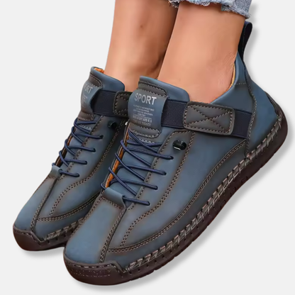Water-Repellent Boots With Lacing And Non-Slip Sole
