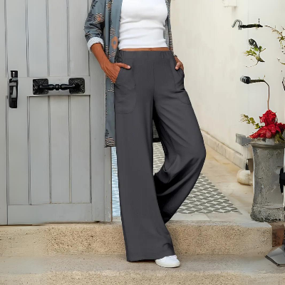 Comfortable Wide-Leg Trousers for Relaxed Wear