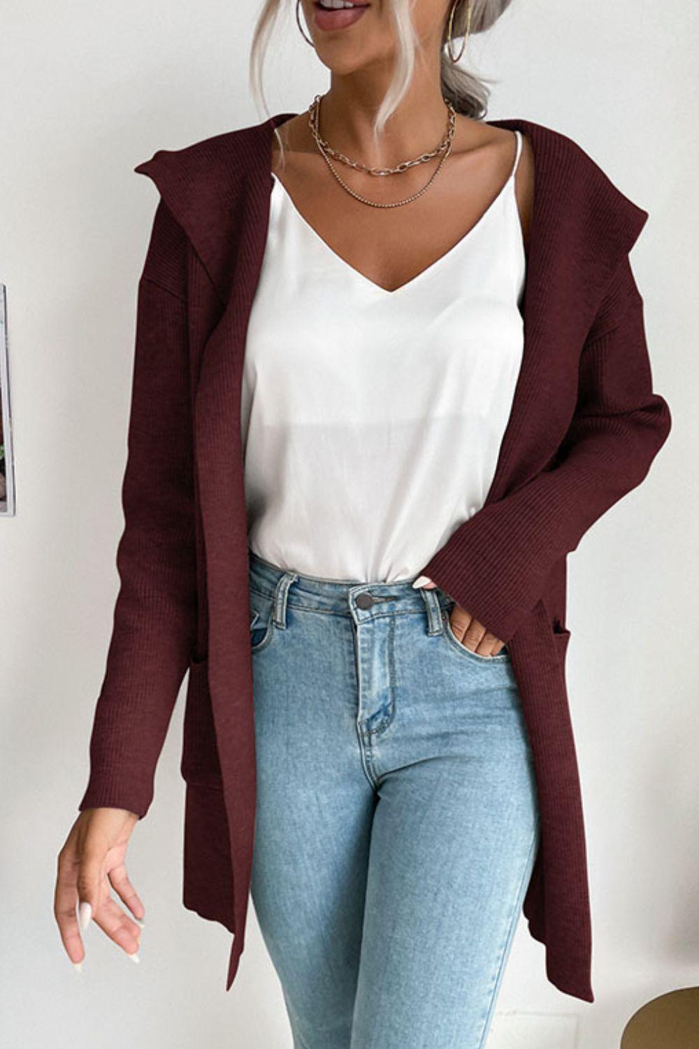 Hooded cardigan Generous with pockets and zipper