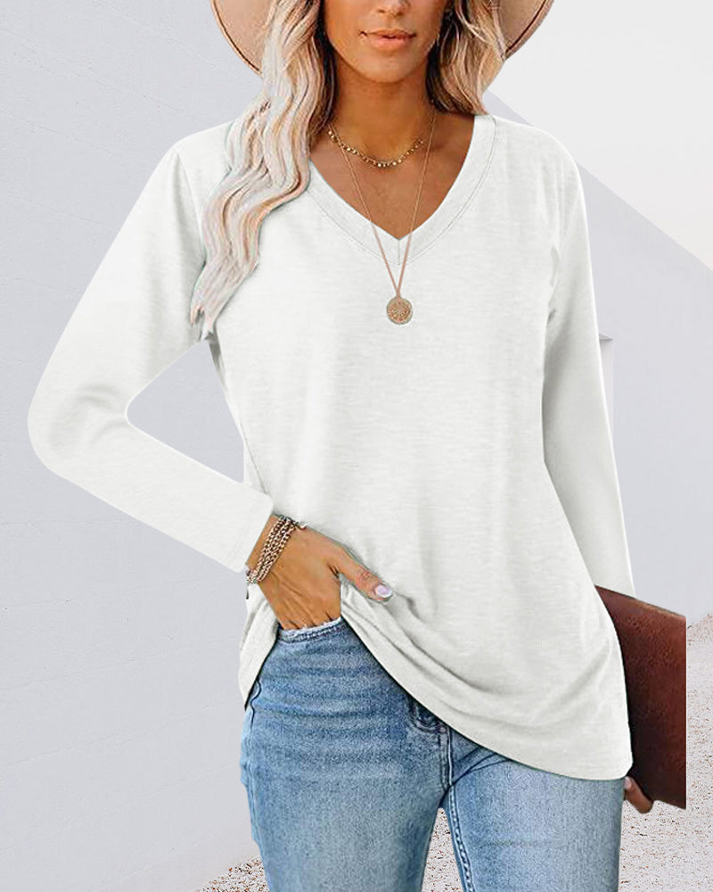 Women's shoes and accessories are not relevant, the title is also wrong, therefore 
Women's T-Shirt Long Sleeve V-Neck