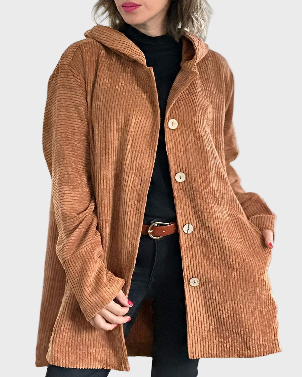 Practical winter jacket hood and buttons