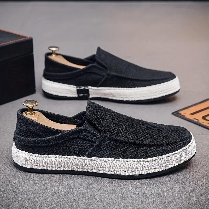 Stylish Men's Slippers Modern Design