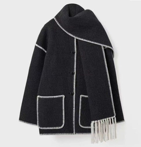 Elegant women's coat with scarf