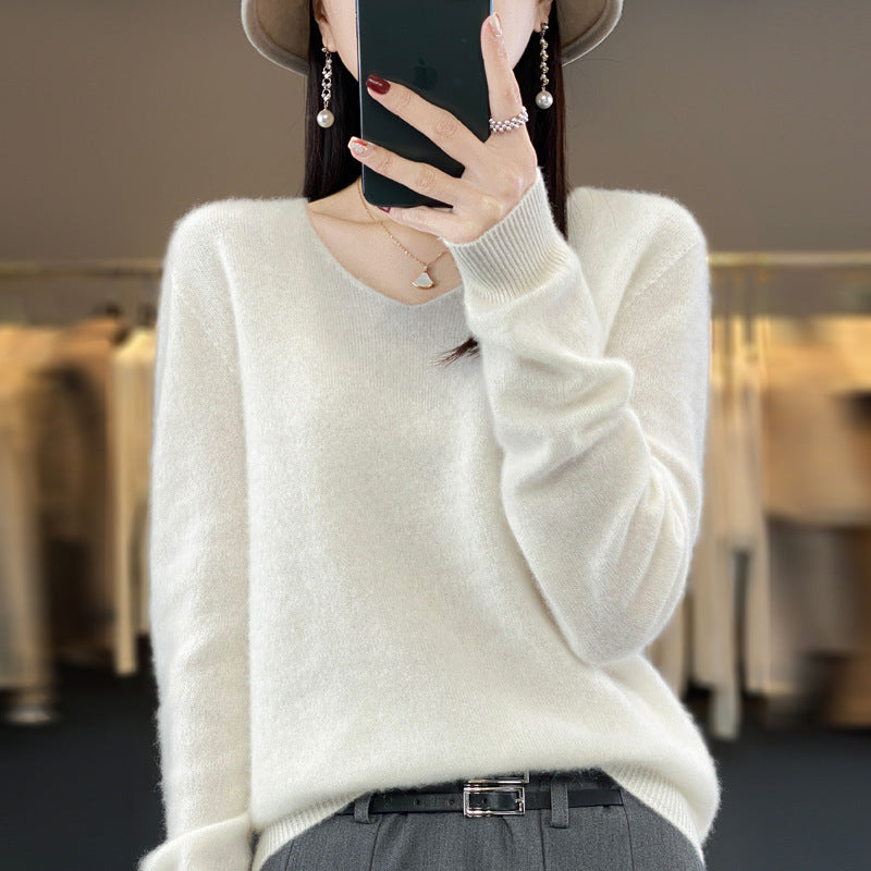 Comfortable Women's V-Neck Warm Winter Sweater