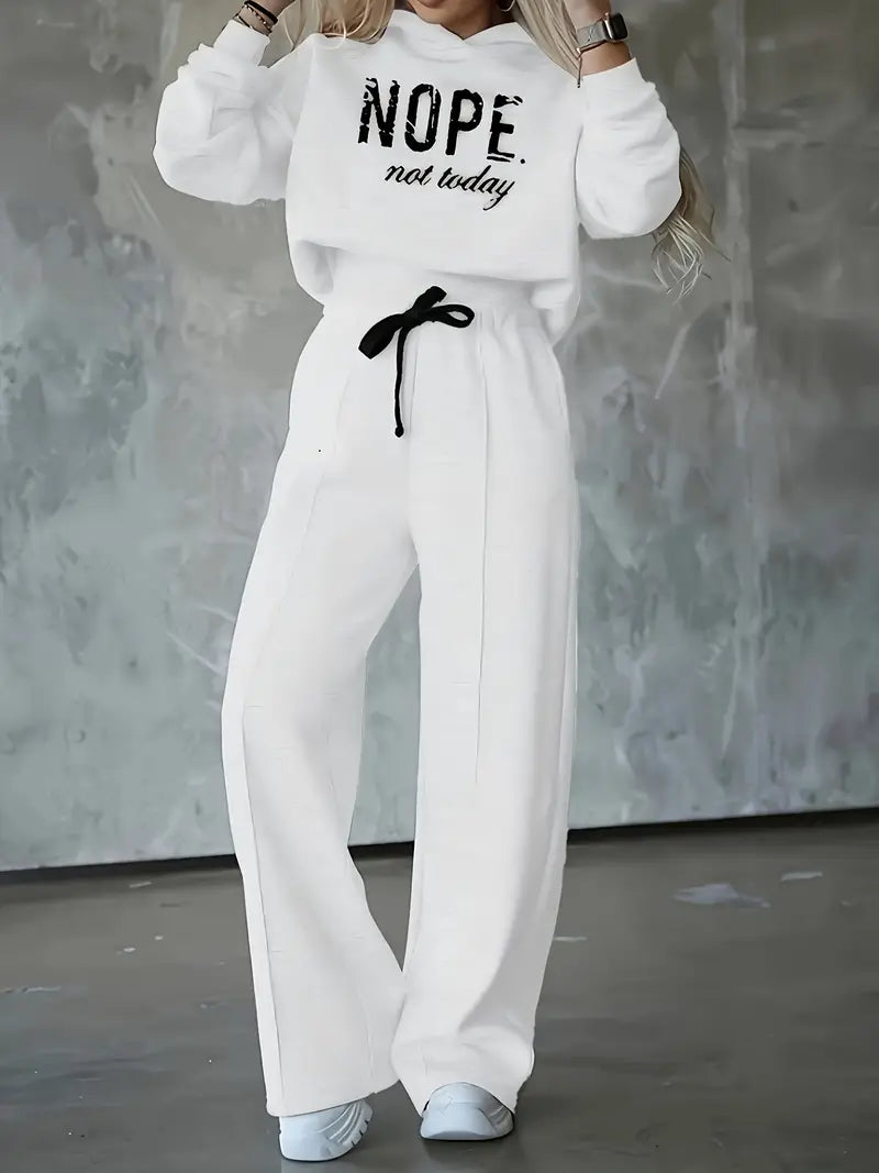 Comfortable Lounge Suit with Stylish Print