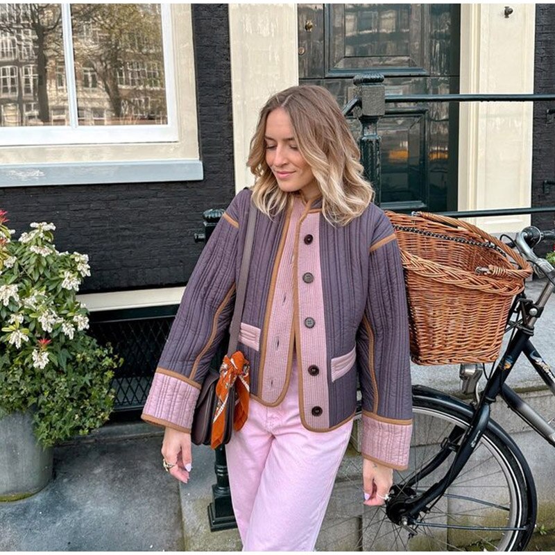 Modern women's transitional jacket with buttons