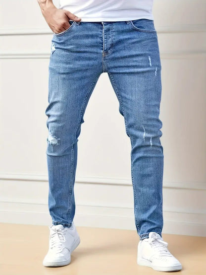 Comfortable slim-fit jeans for men