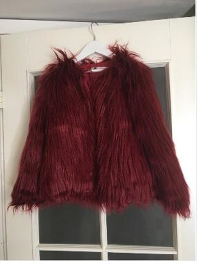 Women's Faux Fur Jacket Soft Voluminous Cut Elegant Design